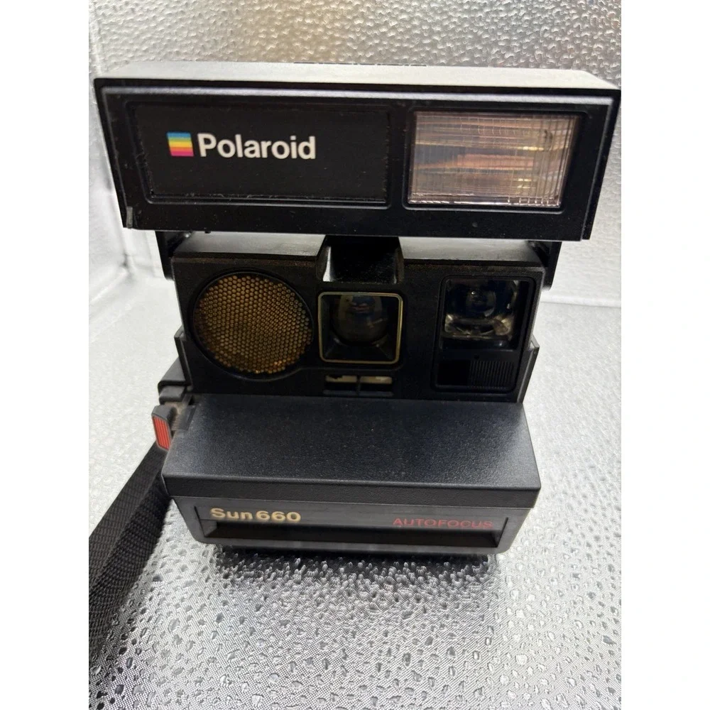 Vintage Polaroid  Sun 660 Autofocus Camera 600 Series Untested